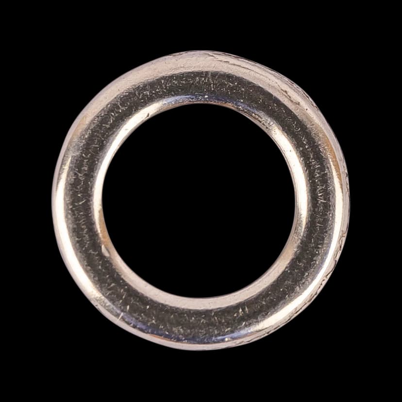 solid-ring.webp