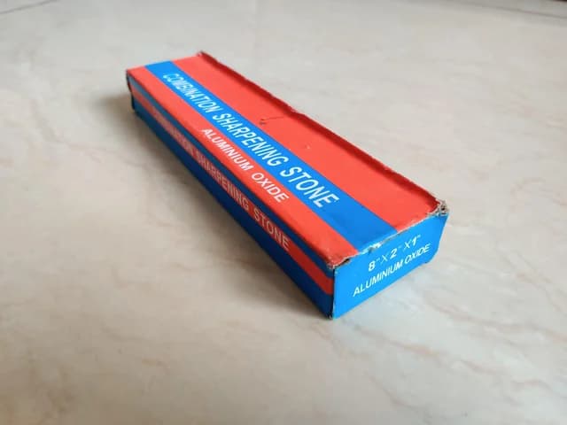 aluminum-oxide-sharpening-stone-v0-bxa51it9ivqc1.webp